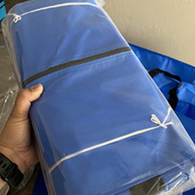 Extra Large Blue Moving Bags with Strong Zipper Backpack Handles detail